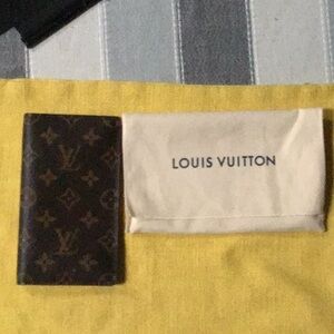 Louis Vuitton Medium Agenda Cover